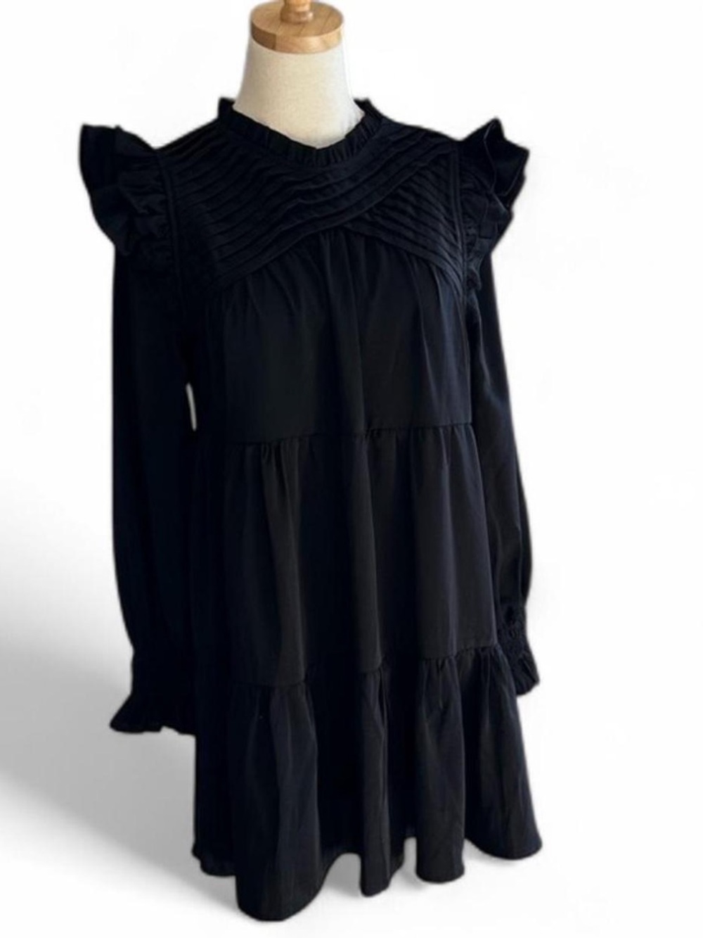 *Boutique* ENTRO Black Ruffled Flutter Tiered Jumper Long Sleeve Lined Dress — S